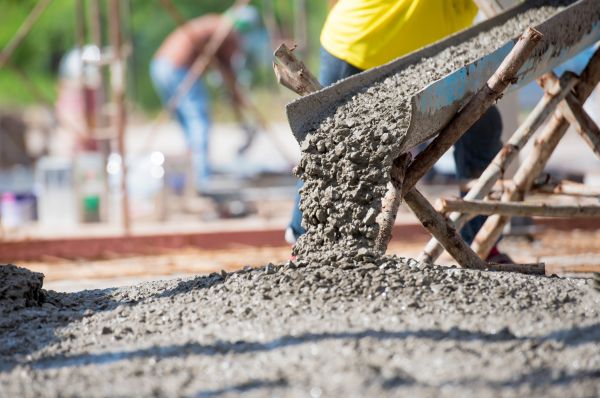 Backyard Concrete Pouring in Roanoke