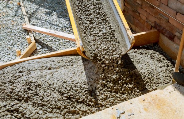 Cement Walkway Pouring in Roanoke